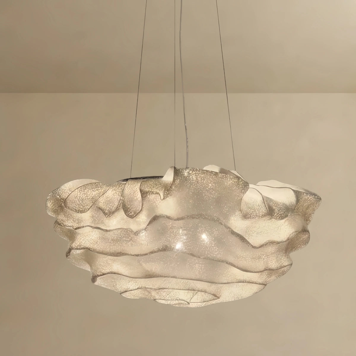 Excelis Art Deco Cloud-Shaped White Pendant Light – Metal Fixture for Living Room