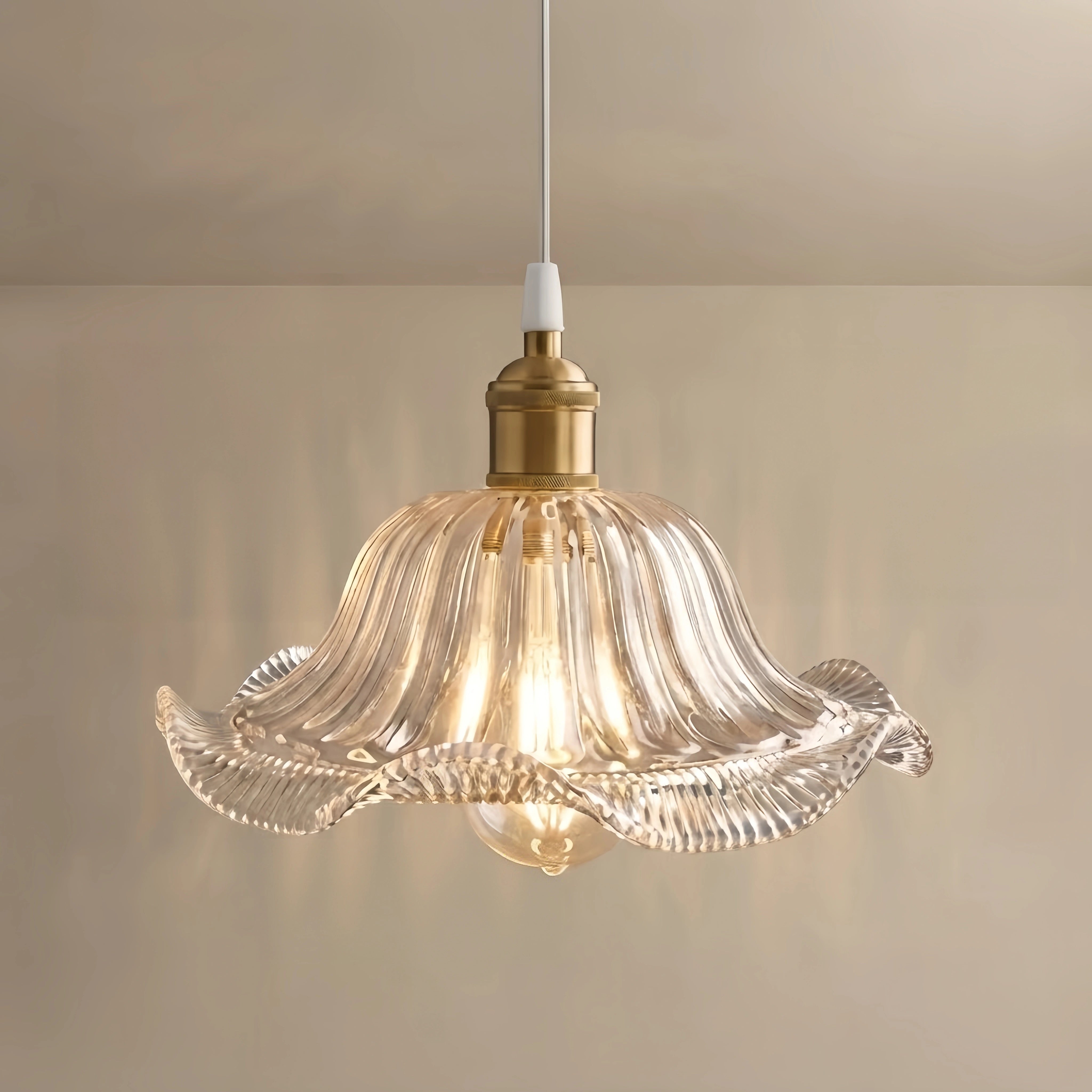 Vetro Art Deco Pendant Light – Clear Blown Glass with Brass Finish for Bedroom