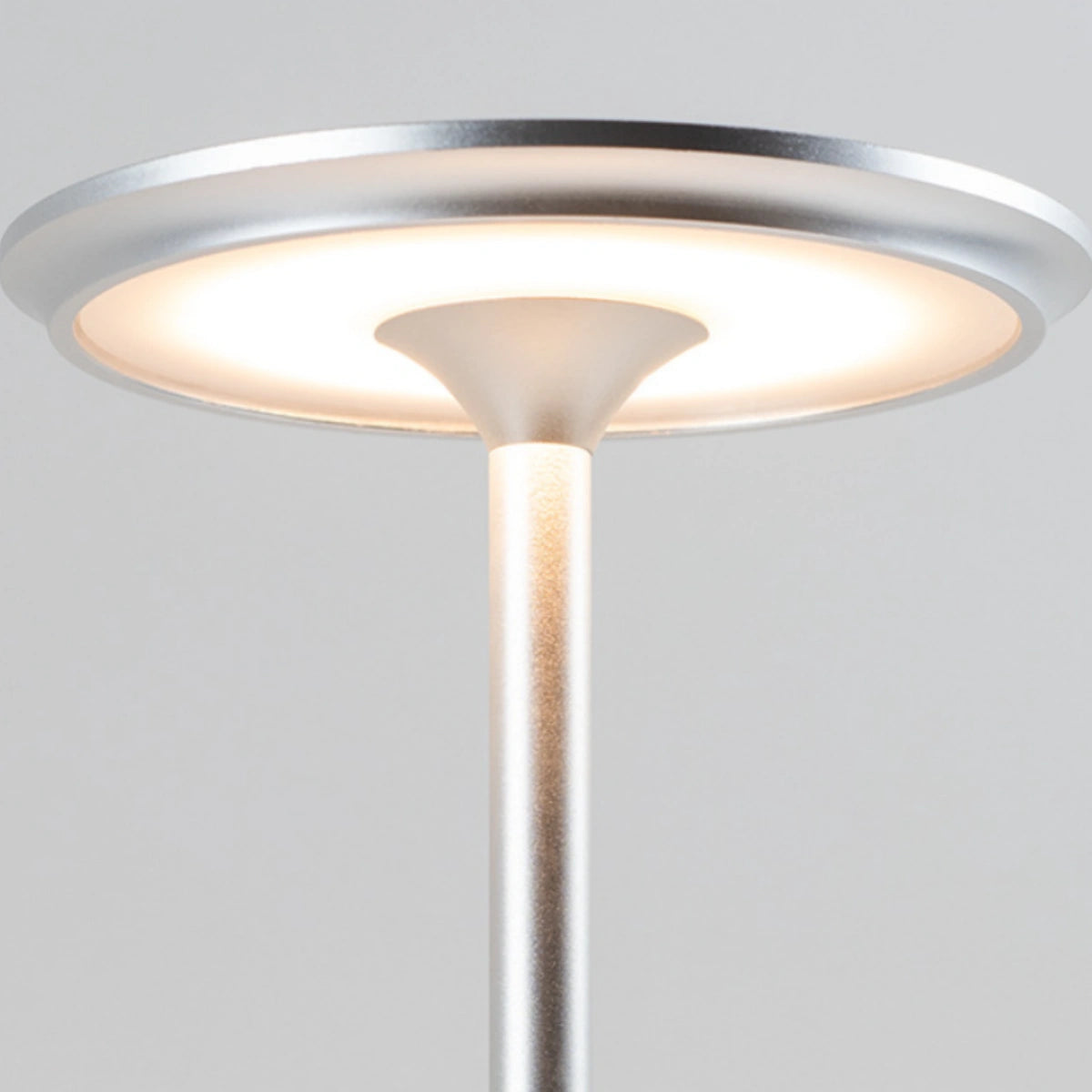 Arcato Modern Rechargeable Table Lamp – Touch Dimming & 3 Color Temperatures