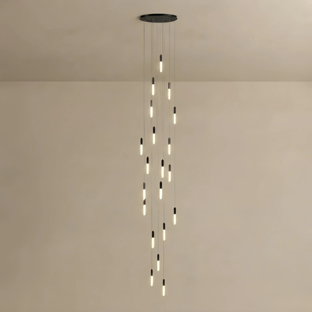 Crystal_Chandelier_Reflecting_Refracting_Light_Brilliant_Staircase