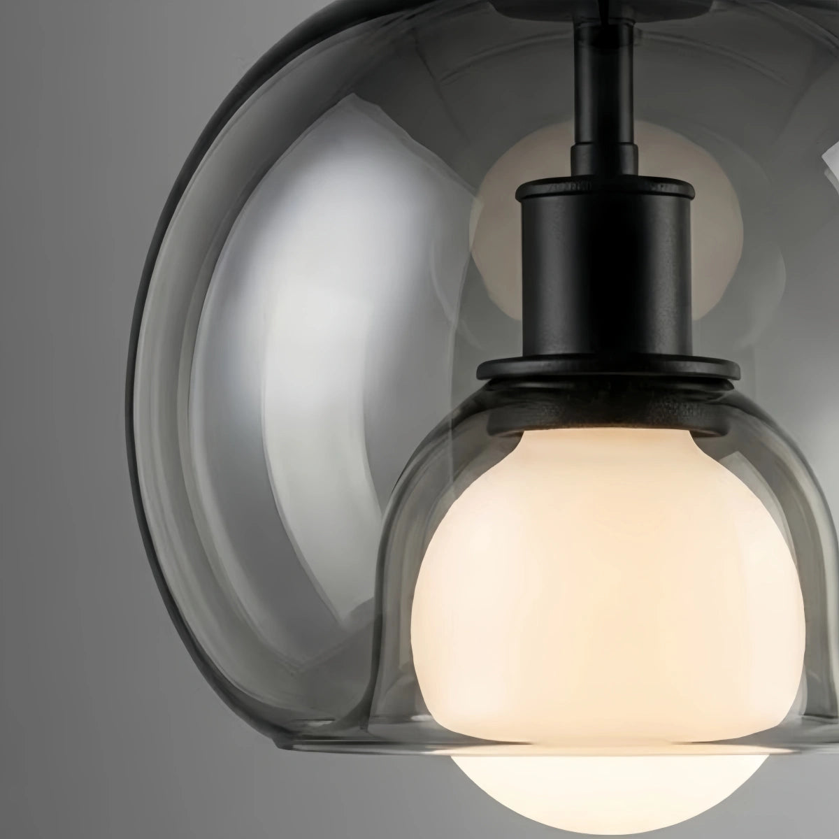 Minimalist Glass Pendant Light – Metal Clear Smoke Cognac
