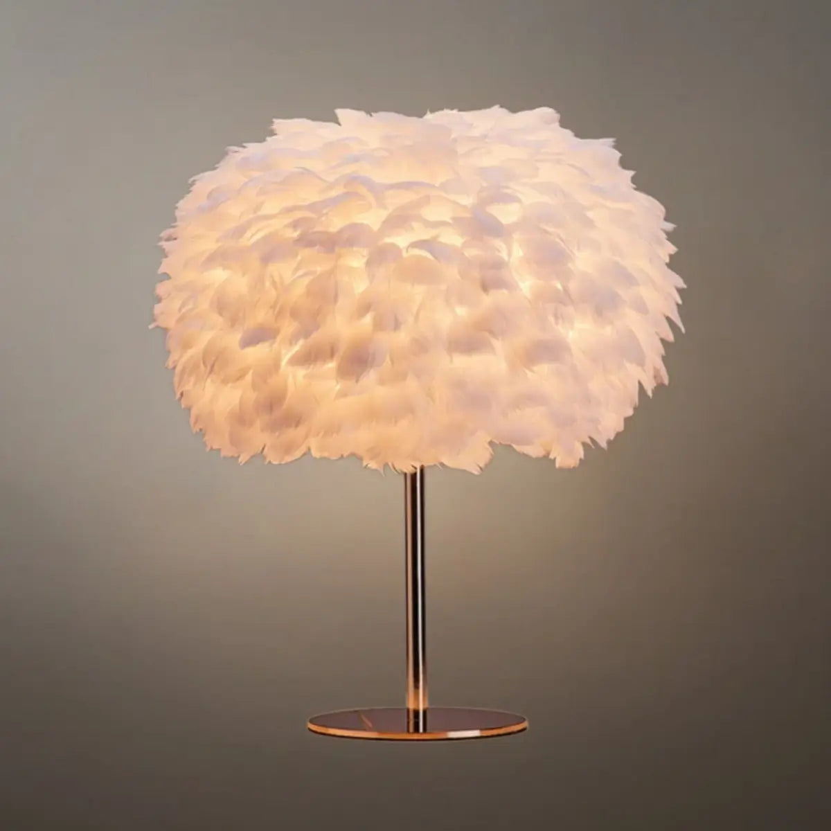 Elegant_Globe_Feather_Table_Lamp_--_Gold