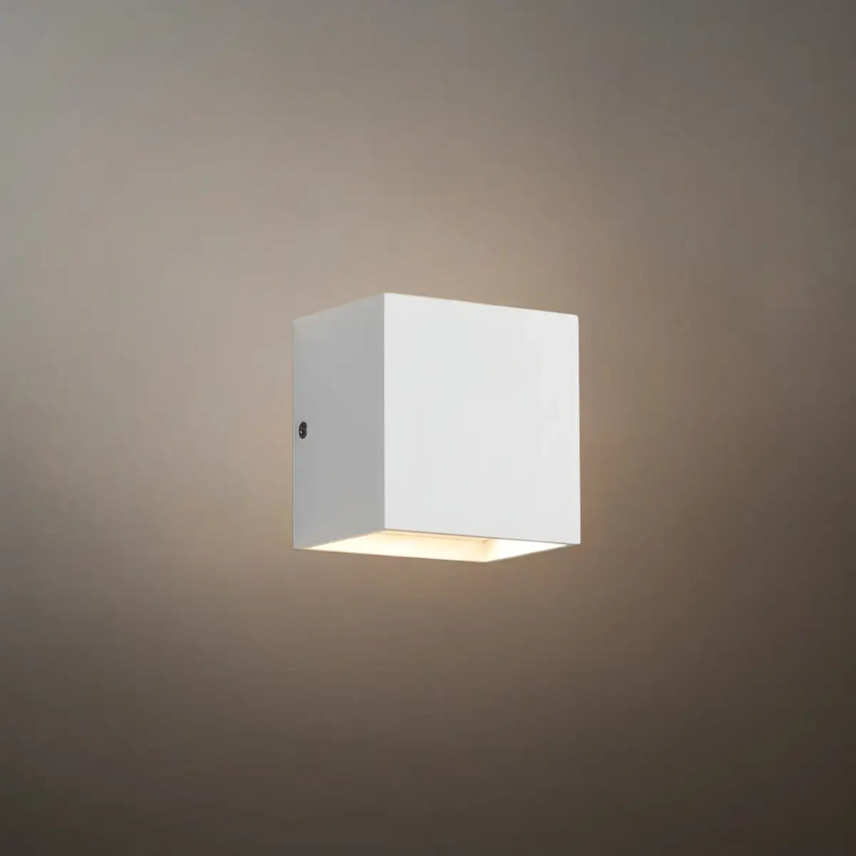 Arcato_Modern_Outdoor_Wall_Light_-_Metal