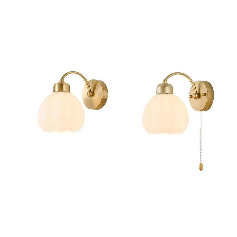 Crema Modern  Gold Floral Wall Lamp – Metal/Glass Fixture for Bedroom