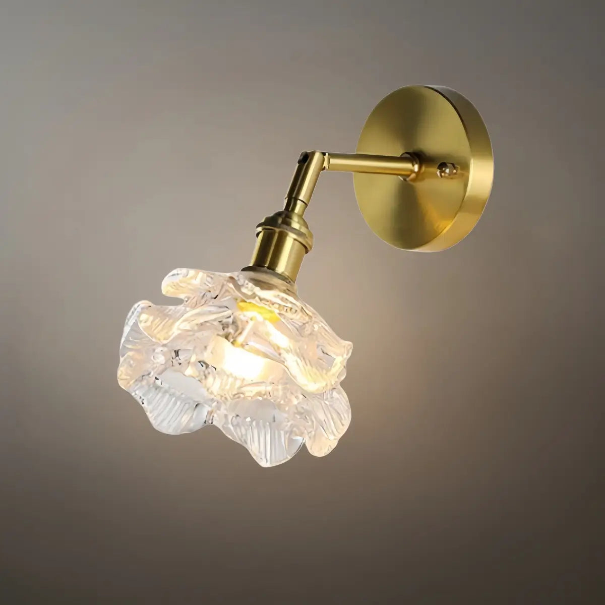 Modern Refined Wall Lamp — Glass & Brass Clear