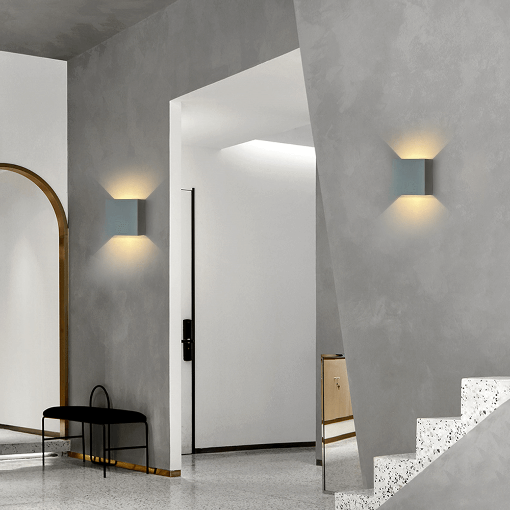 Arcato_Modern_Outdoor_Wall_Light_-_Metal